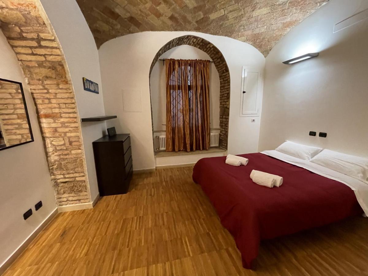 Heart Of San Lorenzo - La Casa Particular Рим Экстерьер фото